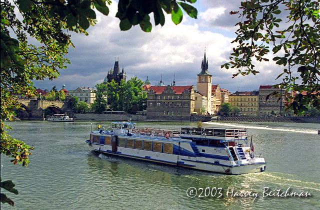 Prague Vltava River Cruise No 1-9349-23.jpg